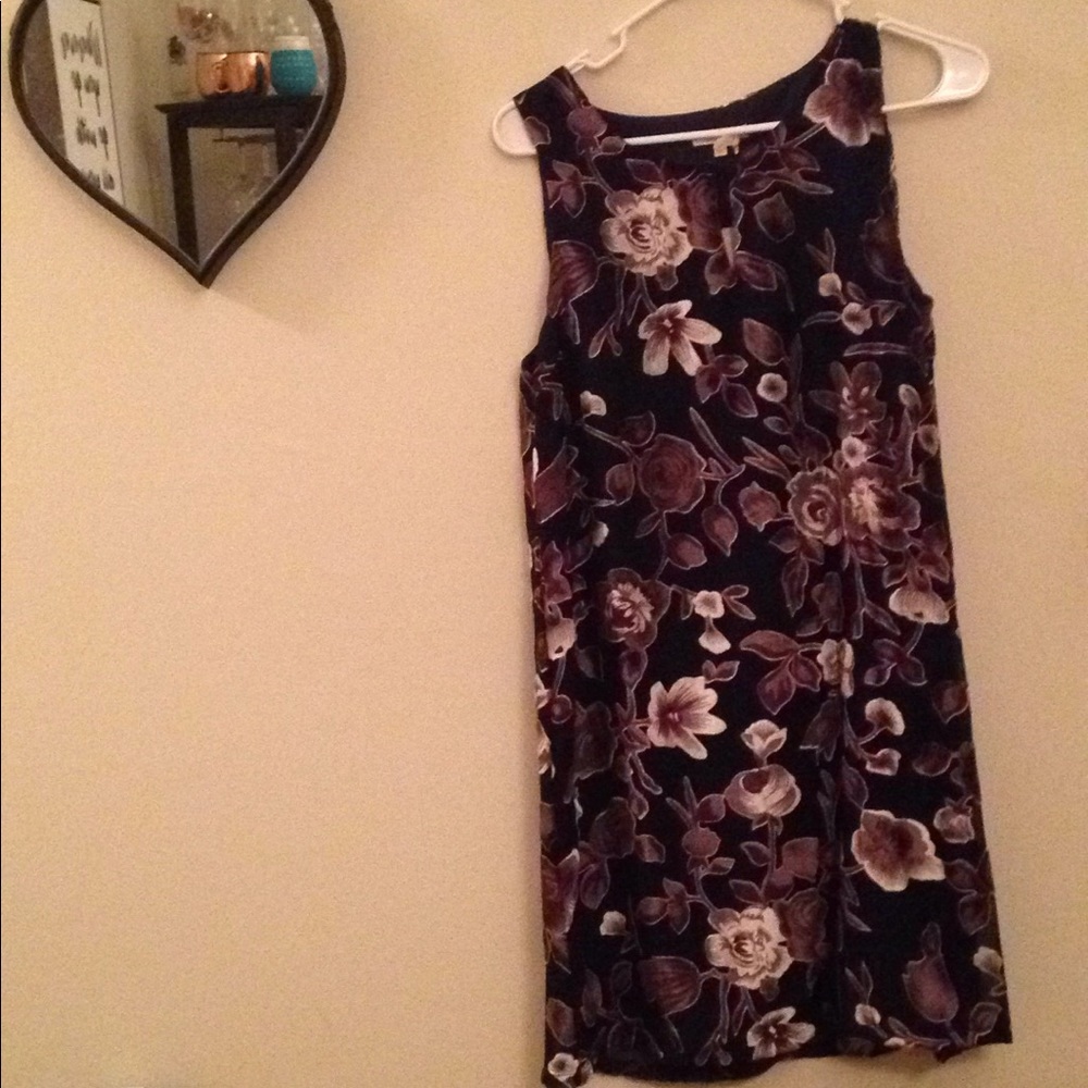 NWTSleeveless dress